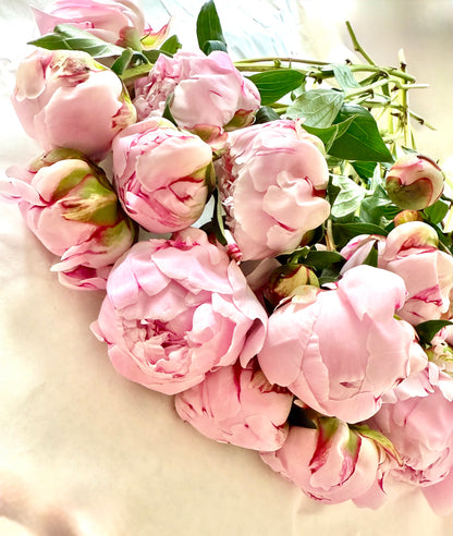 Flower Brunch at the Spinning Wheel